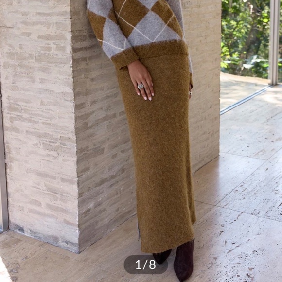 Commense Wool-Blend Maxi Skirt - Large - Picture 3 of 8